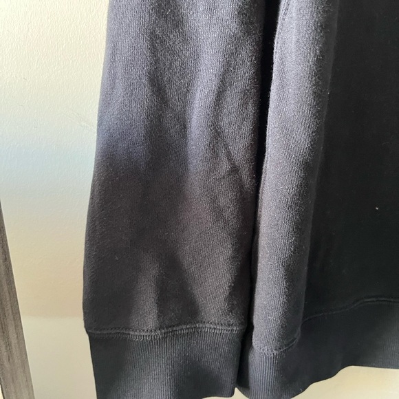 Uniqlo x KAWS Black Crewneck Sweater - Picture 4 of 8